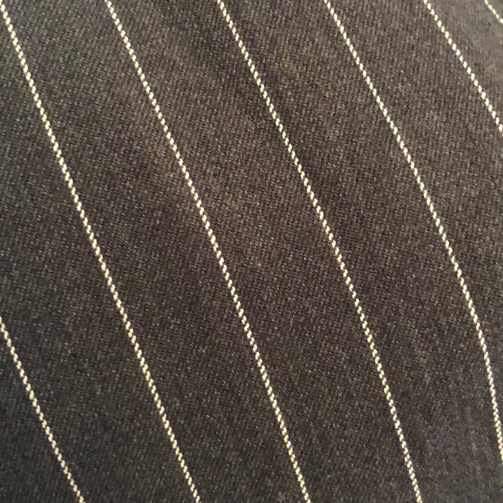Suit - Picture 3 of 3